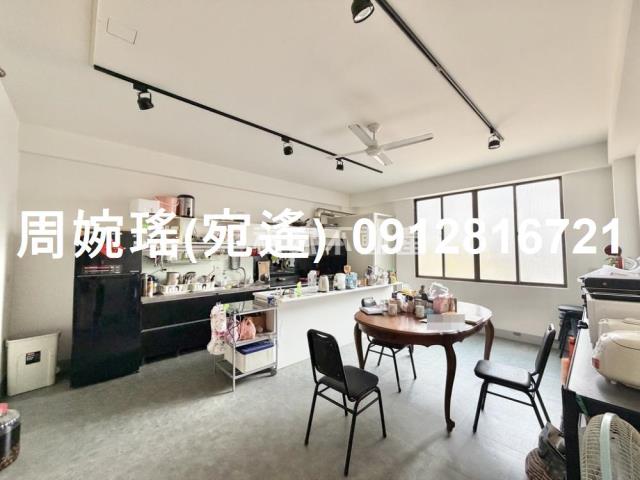 台南安平透天-11